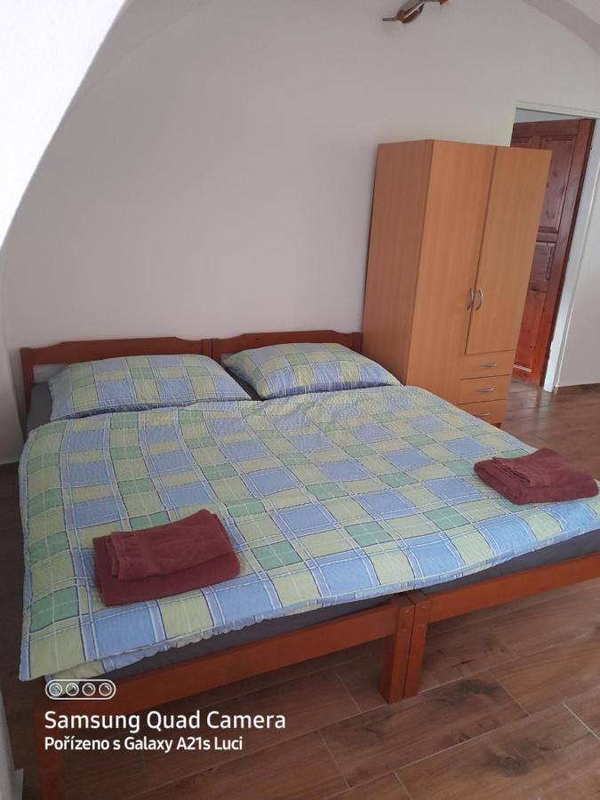 Kojan Apartamento Jílovice Exterior foto
