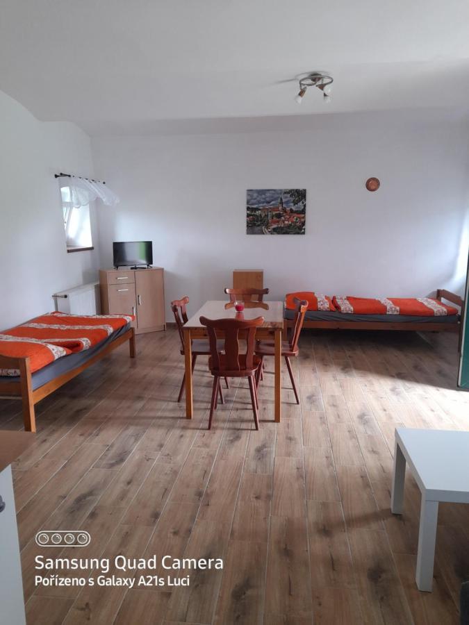 Kojan Apartamento Jílovice Exterior foto